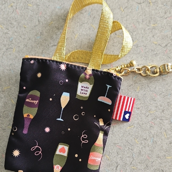 Chic Black Mini Tote with Gold Handles Coin Purse - Picture 3 of 15